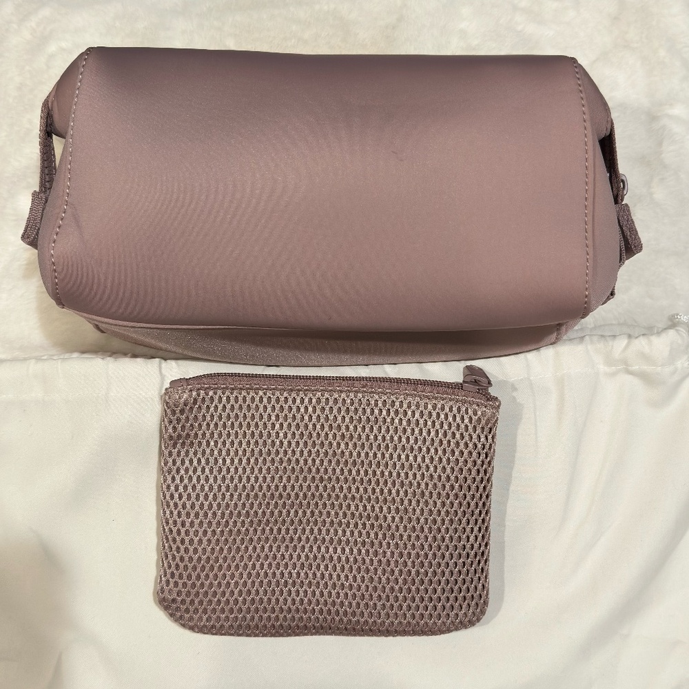 QUINCE All-Day Neoprene Toiletry Bag THISTLE